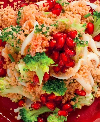 Cuscus-con-calamari-e-broccoli
